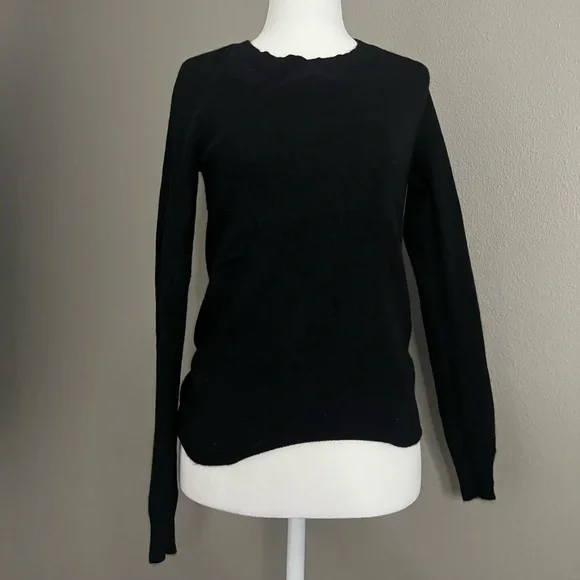 Black cashmere Apt 9 sweater size XS - Picture 3 of 6